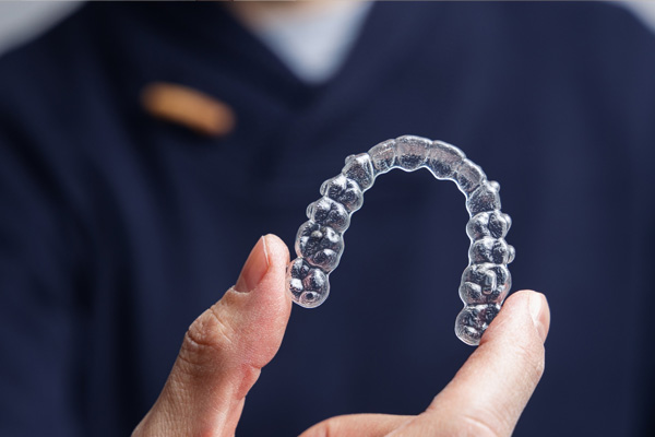 Dantų tiesinimas kapomis